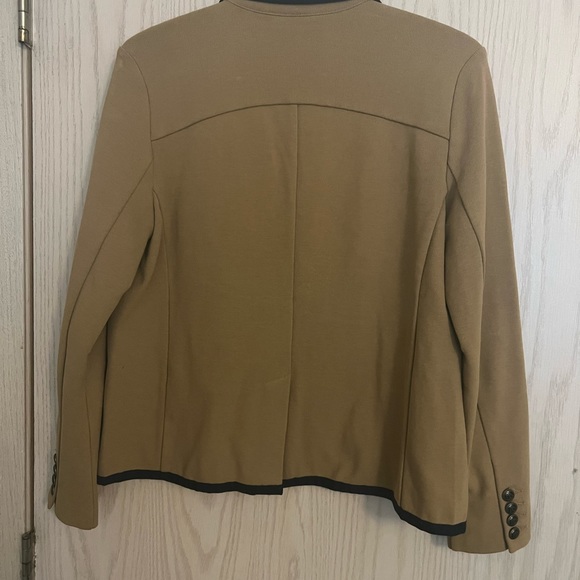 Lands End Tan with Navy Trim School Boy Blazer size 6P almost new used once - Picture 3 of 5